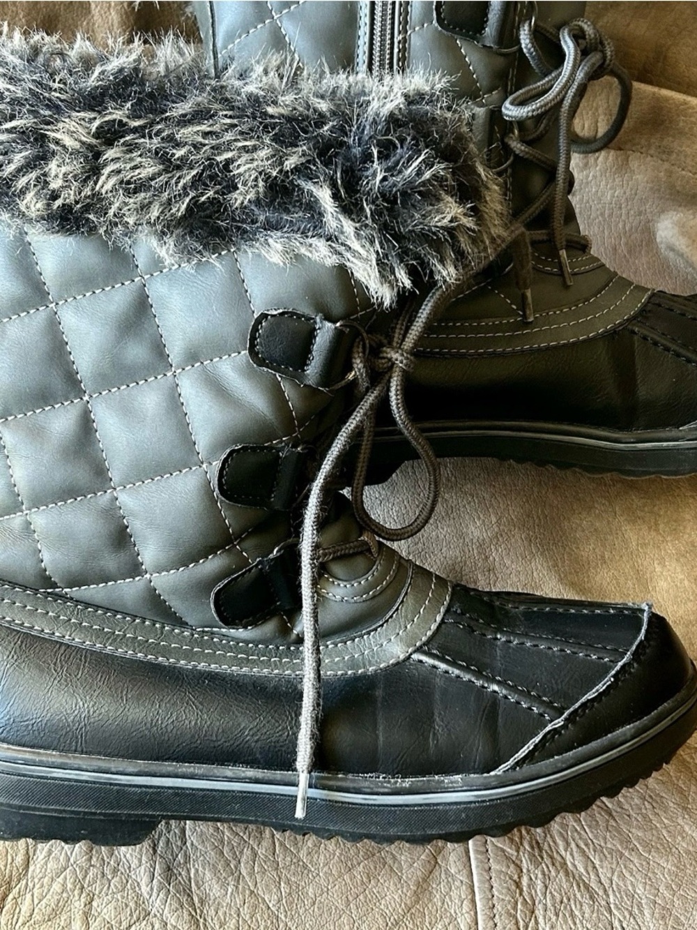 Dream Pairs Swiss-Low-5 Thinsulated Boots - Black/Grey - Size 8